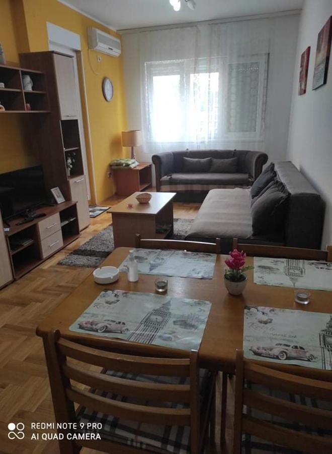 Apartman Marina Sa Garazom Novi Sad Eksteriør bilde