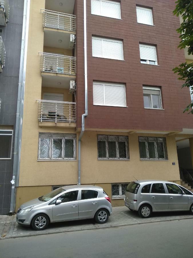 Apartman Marina Sa Garazom Novi Sad Eksteriør bilde