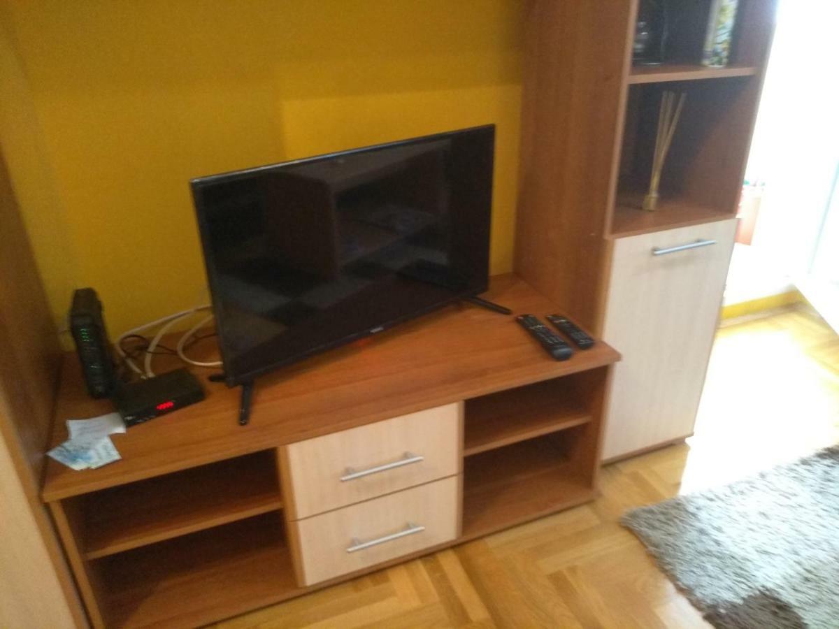 Apartman Marina Sa Garazom Novi Sad Eksteriør bilde